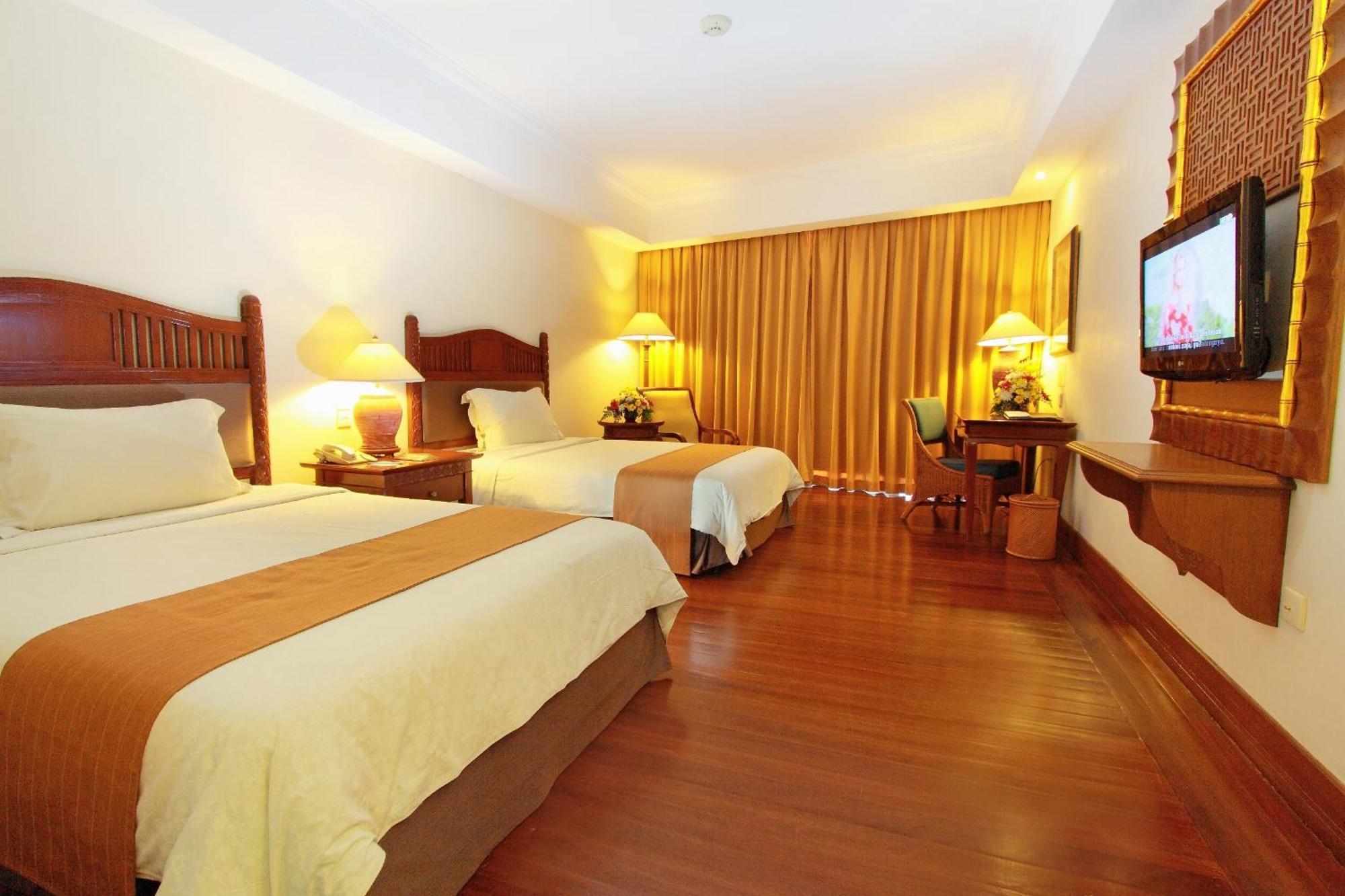 Lorin Solo Hotel Extérieur photo